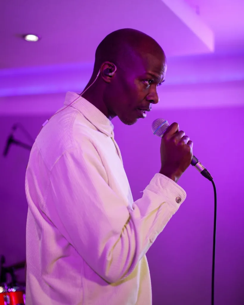 Darren Mason Releases His latest Amazing Alternative rock single