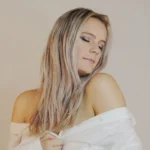 Tabi Kate releases her new commercial pop single “Empty Pillow”