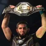 UFC 280: Islam Makhachev defeats Charles Oliveira to win title