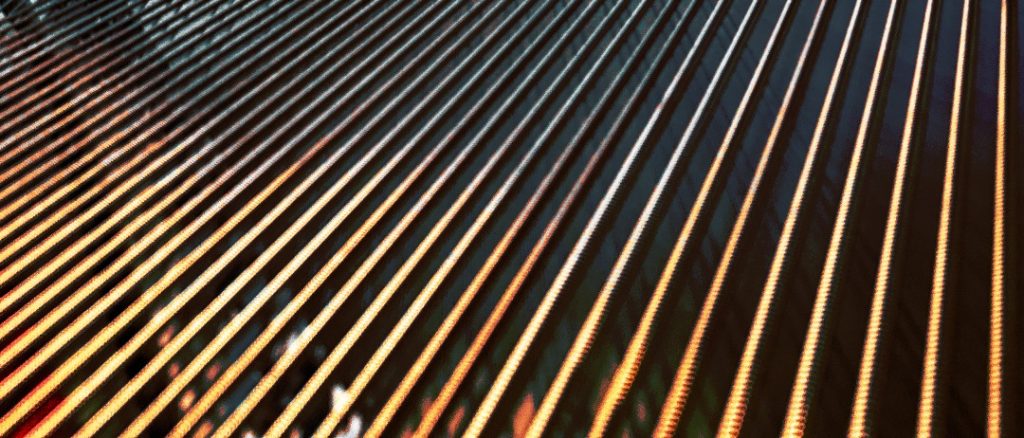 Rise I by De/OS: A Hypnotic Journey Through Sound, Silence, and the Unbreakable Spirit of Resilience De/OS