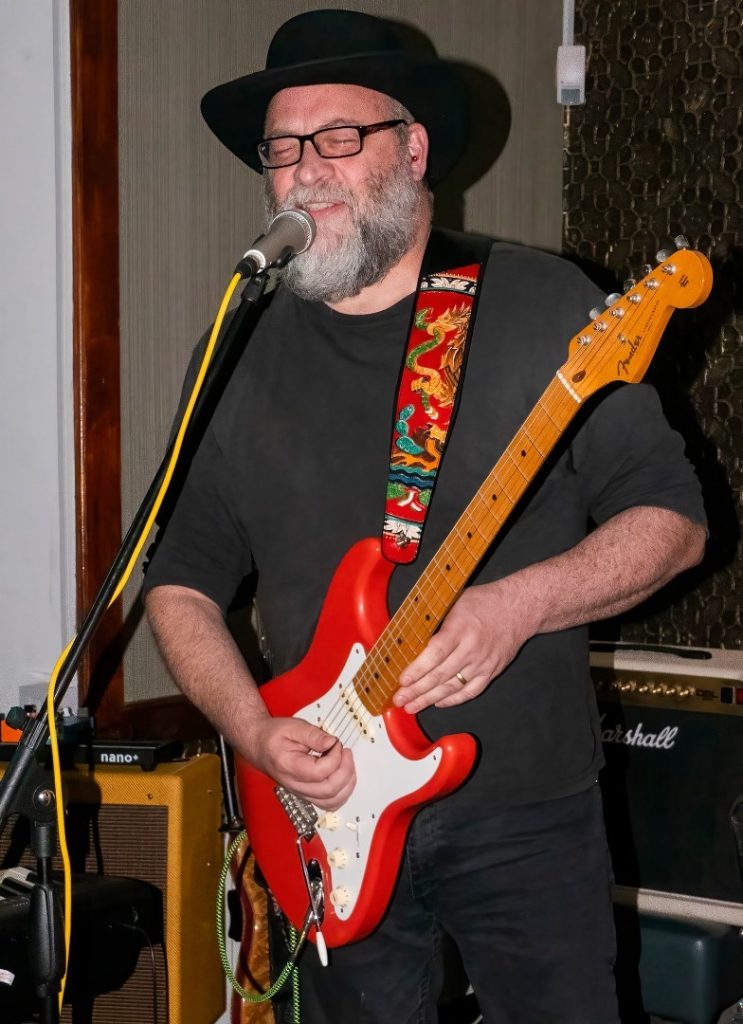 Ken Woods and The Old Blue Gang – Sundown Town