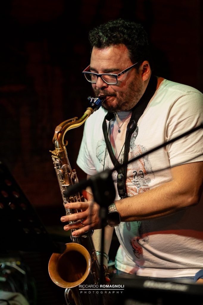 ‎Threegonos - Questioni di Pensiero