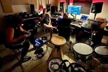 Leather Laces – Marching in the Fog