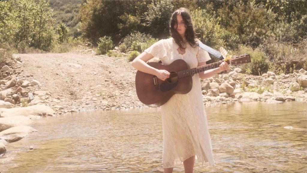 Daze of Laur – Valley of the Clouds