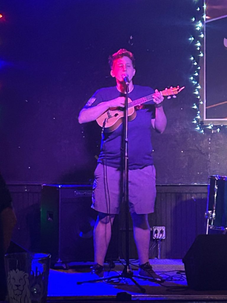 Aleksandra Picariello – Don't Fly Away