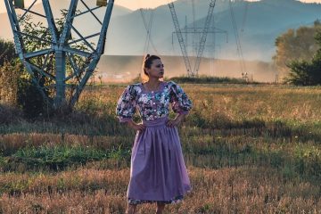 Sophia Aya – Slow Trees