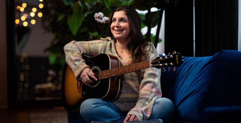 Alex Krawczyk – Love Through Sound Alex Krawczyk – Love Through Sound