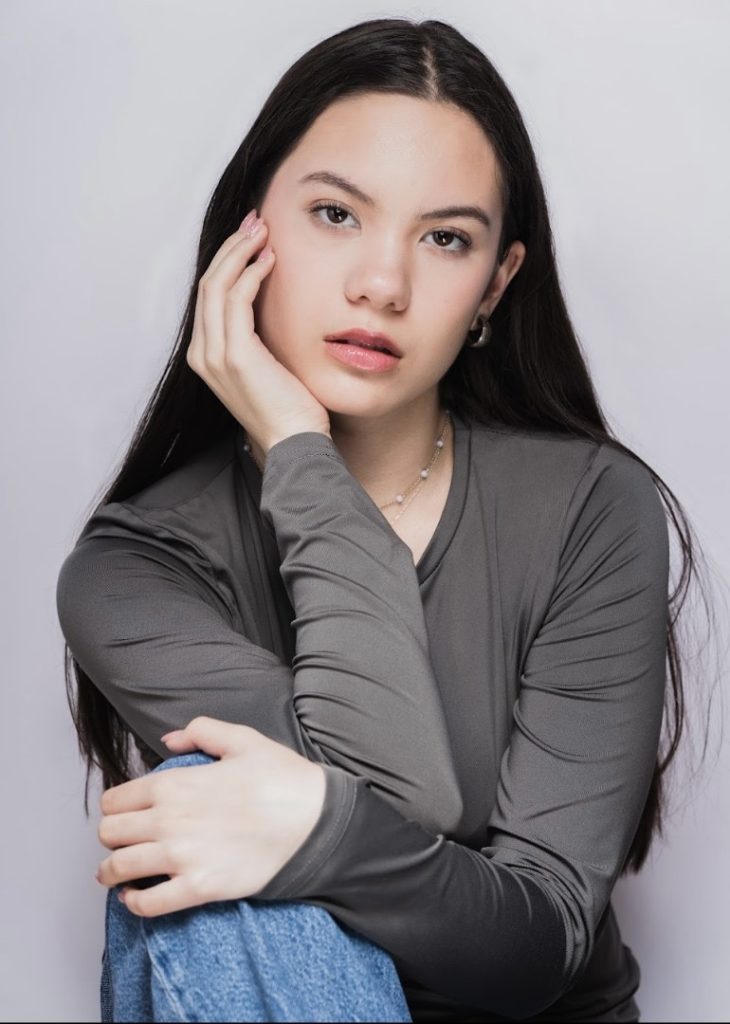 Chloe Sofia – The Girl Next Door Chloe Sofia – The Girl Next Door