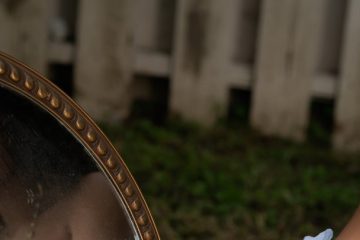 Ezley Jones – Golden Mirror