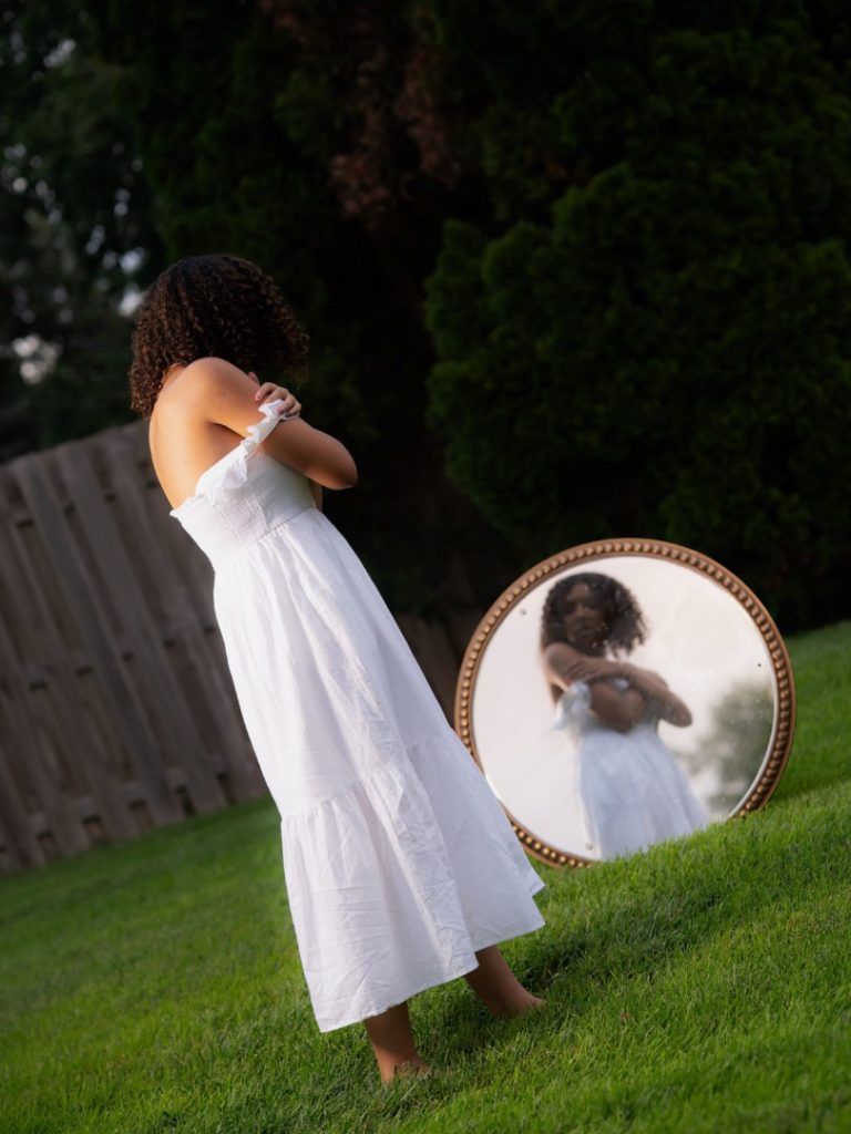 Ezley Jones – Golden Mirror