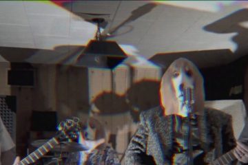 The House Flies - Sweet Foxhound