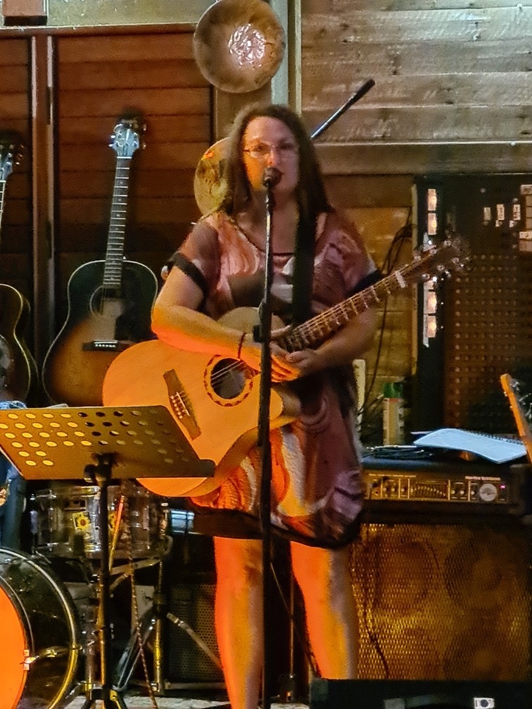 The Amanda Emblem Experiment – The Wood