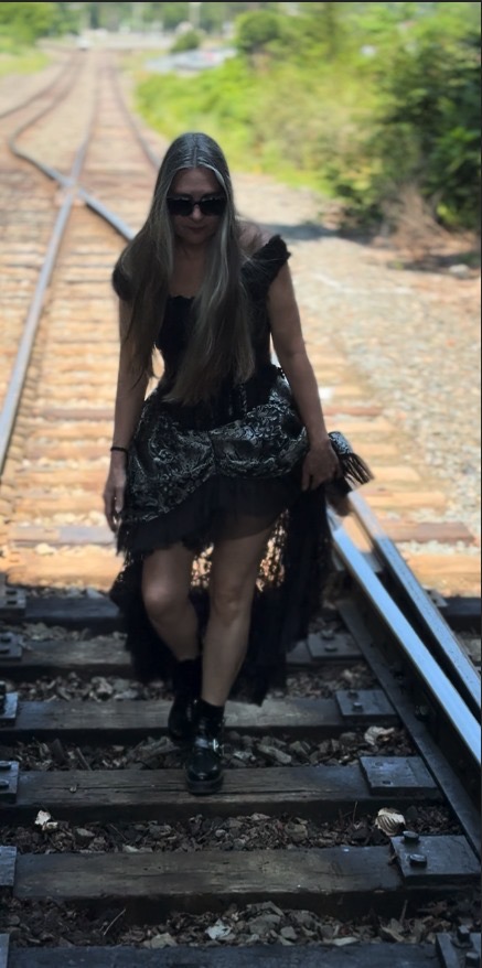 Energy Whores – Pretty Sparkly Things