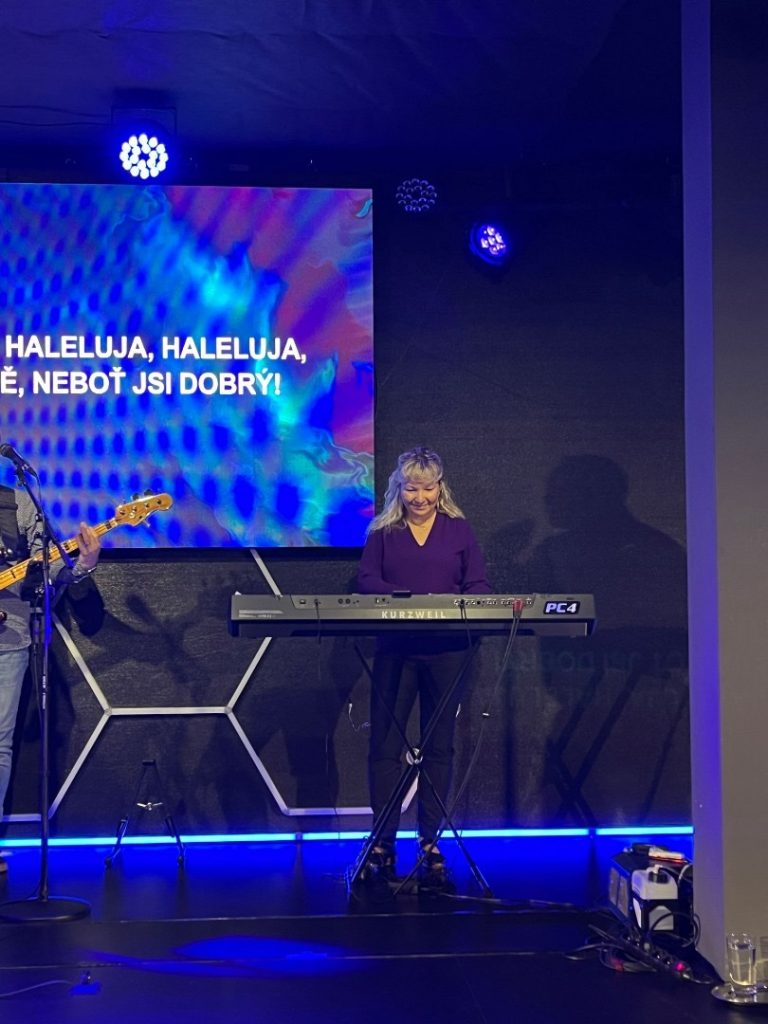 Veanea – Dancing in Your Love Veanea – Dancing in Your Love