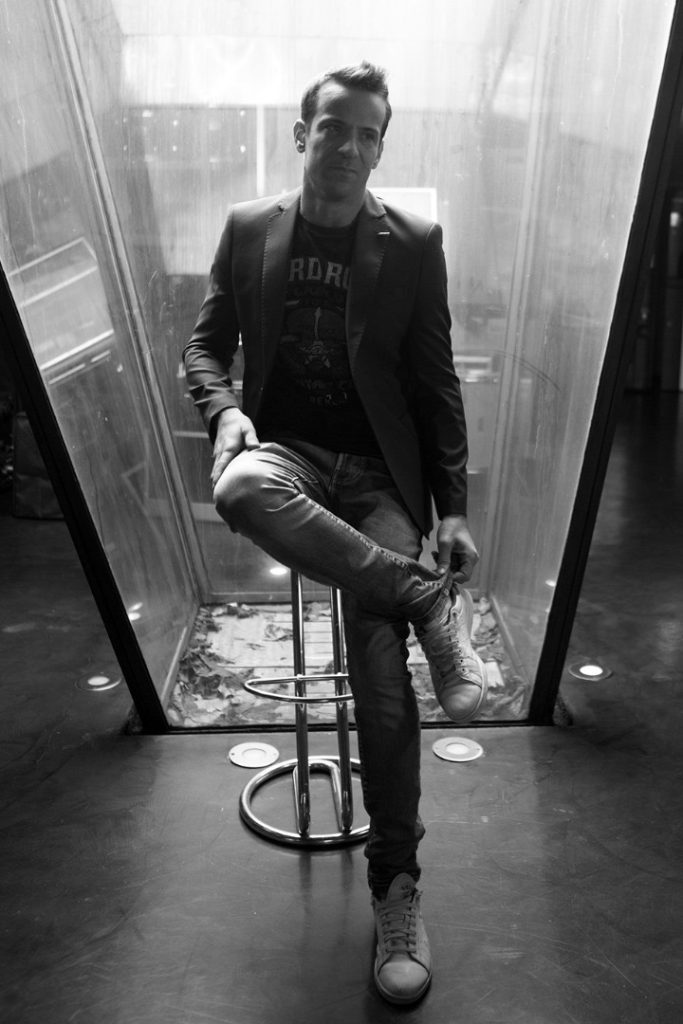 Richard Green – Holding a Gun Richard Green – Holding a Gun