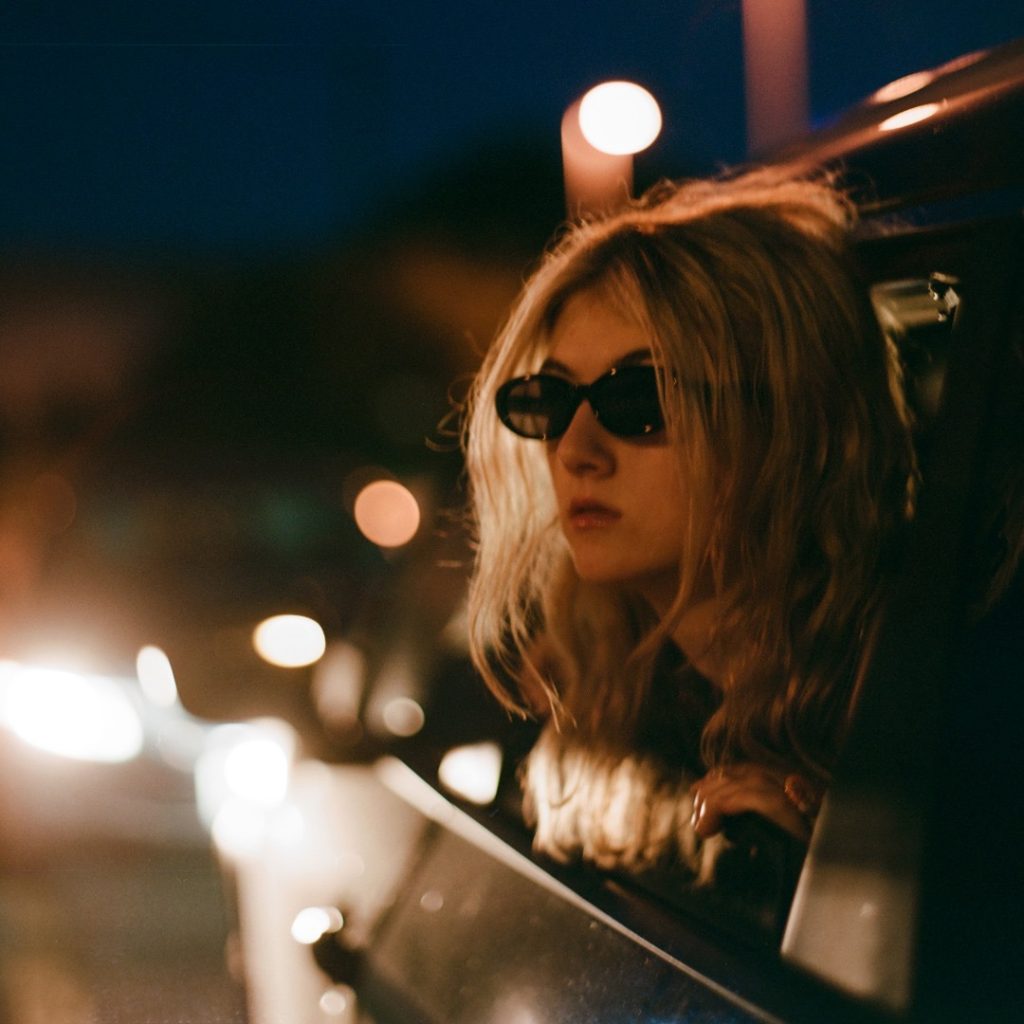 Ava Valianti – Running on Empty