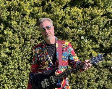 Craig Small Music – Sunkiss