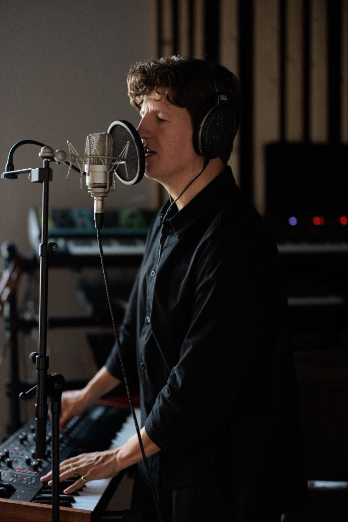 Rose Ringed - Mylène 