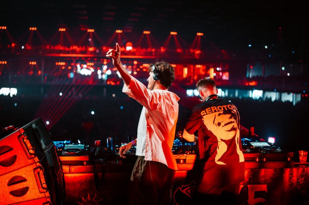 Rose Ringed - Mylène 