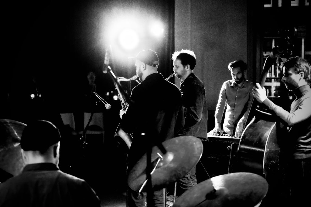 Ruud Voesten – Raw Beans Ruud Voesten – Raw Beans