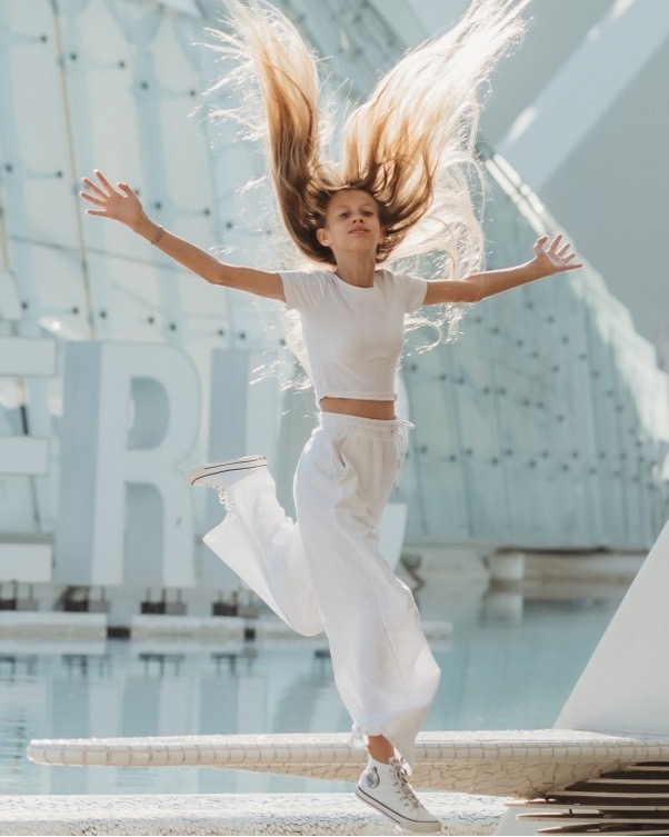 Amelina – Step By Step