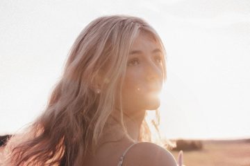 Ava Valianti – Running on Empty