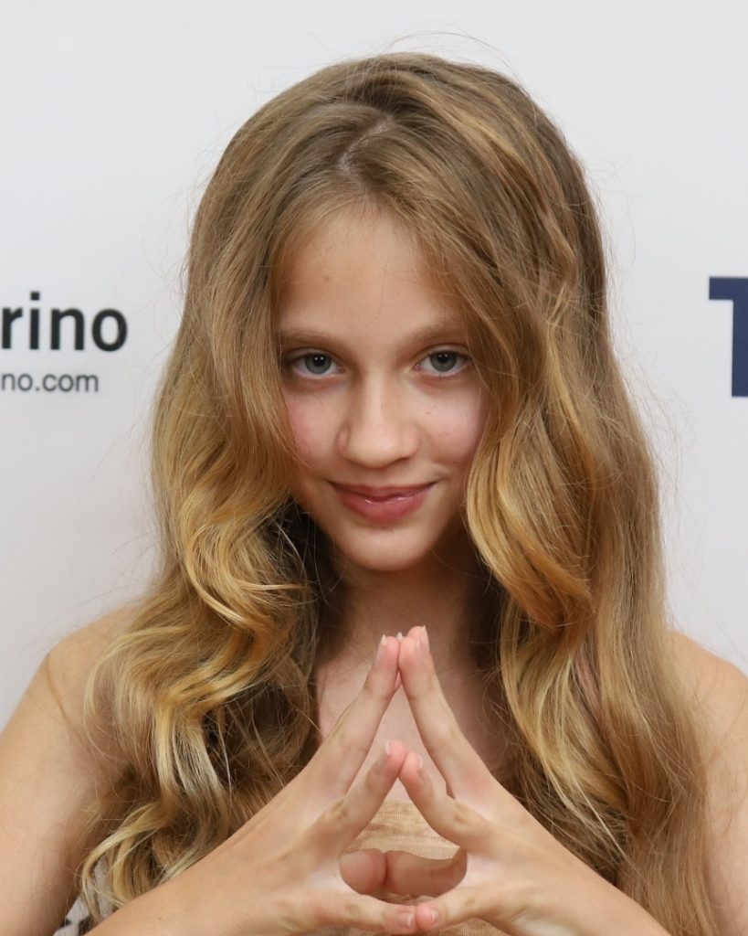 Amelina – Step By Step