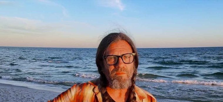 Ezra Vancil – Island