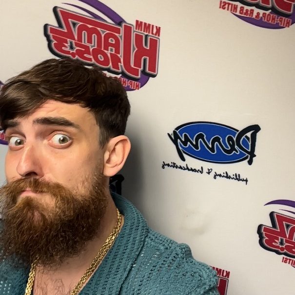 Kushpowers – Butterflies and Moon Trees Single Review: A Dreamy, Atmospheric Soundscape of Soulful Depth and Cinematic Emotion Kushpowers – Butterflies and Moon Trees