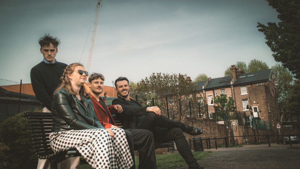 Wild Horse – Magpies Wild Horse – Magpies