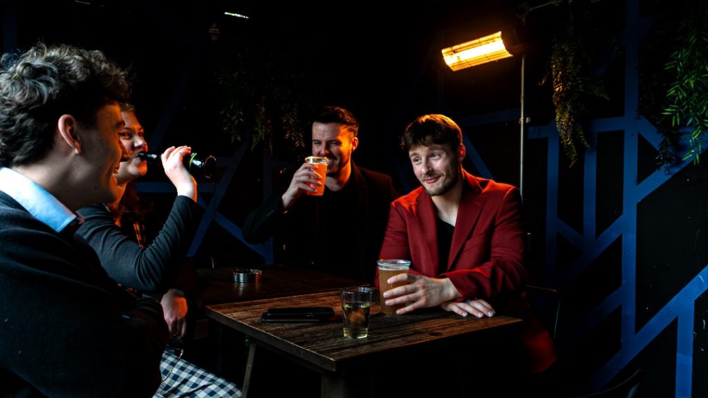 Wild Horse – Magpies Wild Horse – Magpies