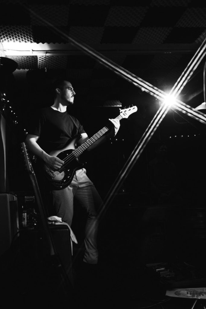 Wild Horse – Magpies Wild Horse – Magpies