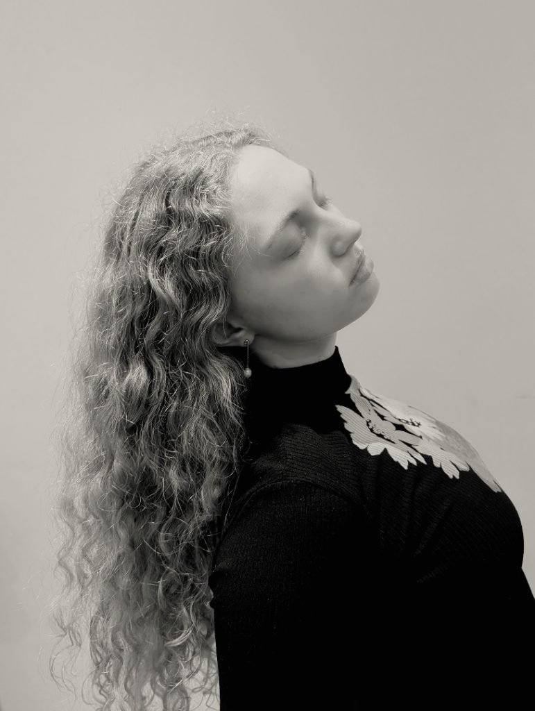 Rebekka Louise – The Bigger Guy Rebekka Louise – The Bigger Guy