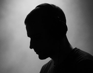 DJ Momotaro – Play Me Like a Hit