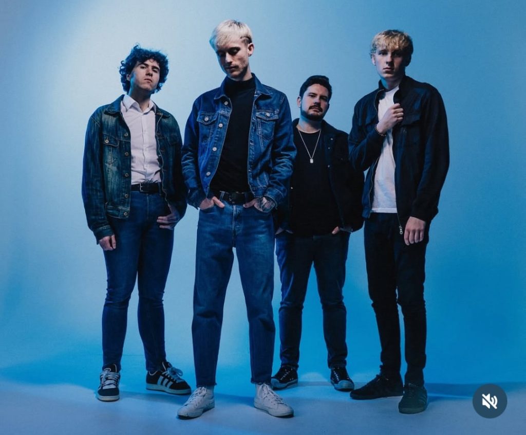 Mercy Kelly – Out In The Night