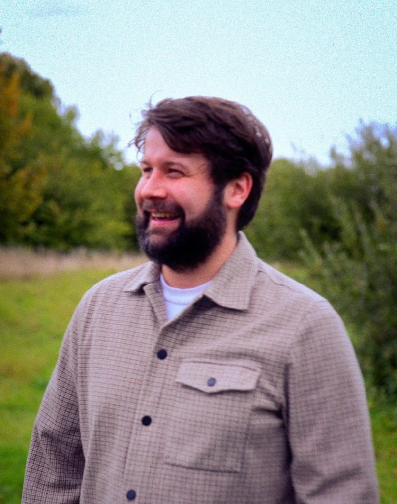 Fons & the Chargers – The Last Little Christmas Tree Fons & the Chargers – The Last Little Christmas Tree