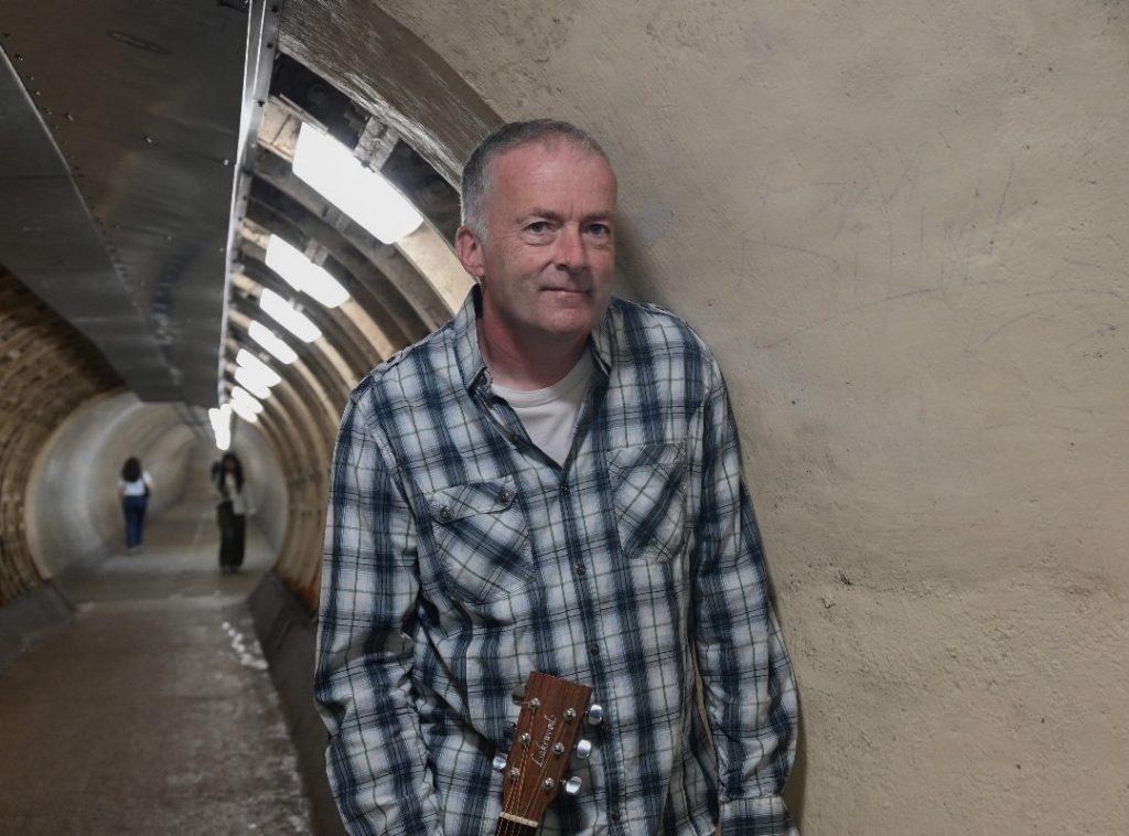 Andy Smythe – Emergency