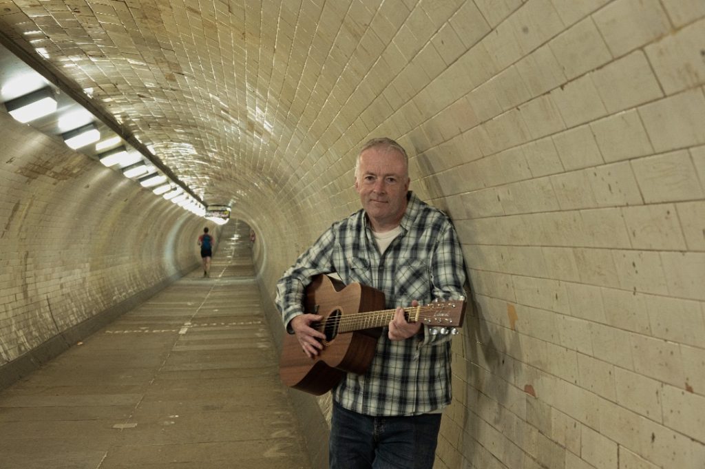 Andy Smythe – Emergency