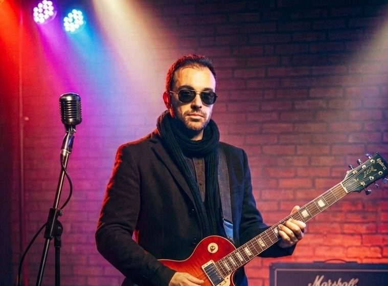 Bruno Santos - t2 ‑ {Persistent} Loop