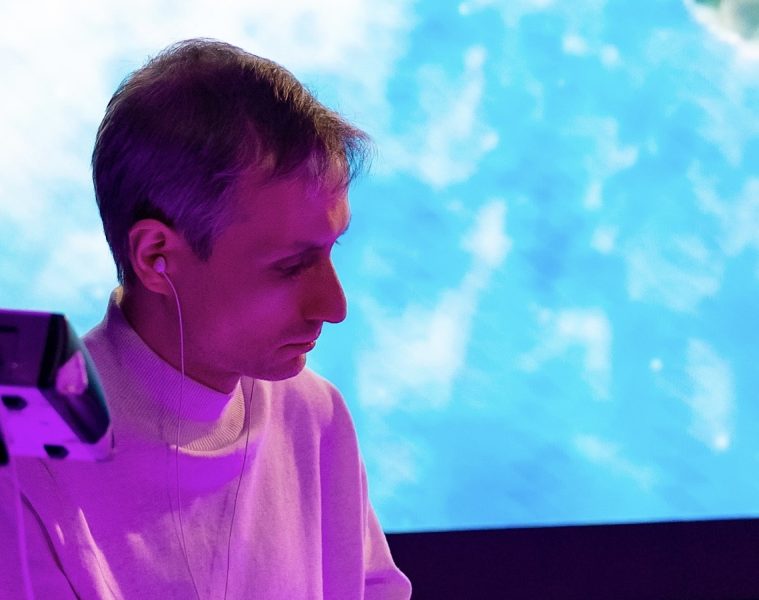 Ashot Danielyan – On the Station