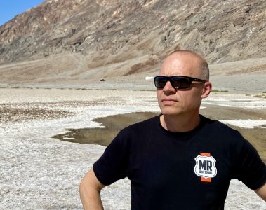 Ulrich Jannert – Two Men by the Harbor