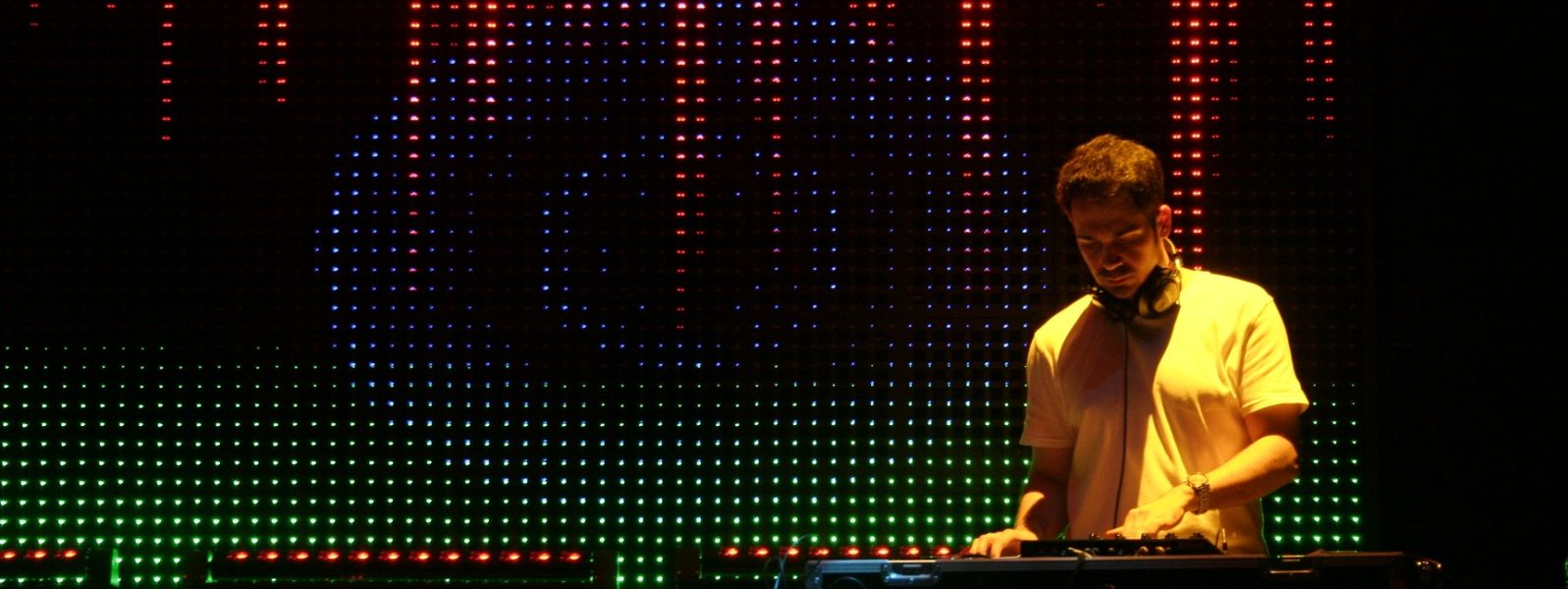 SLAPPER — Into The Light Review SLAPPER — Into The Light