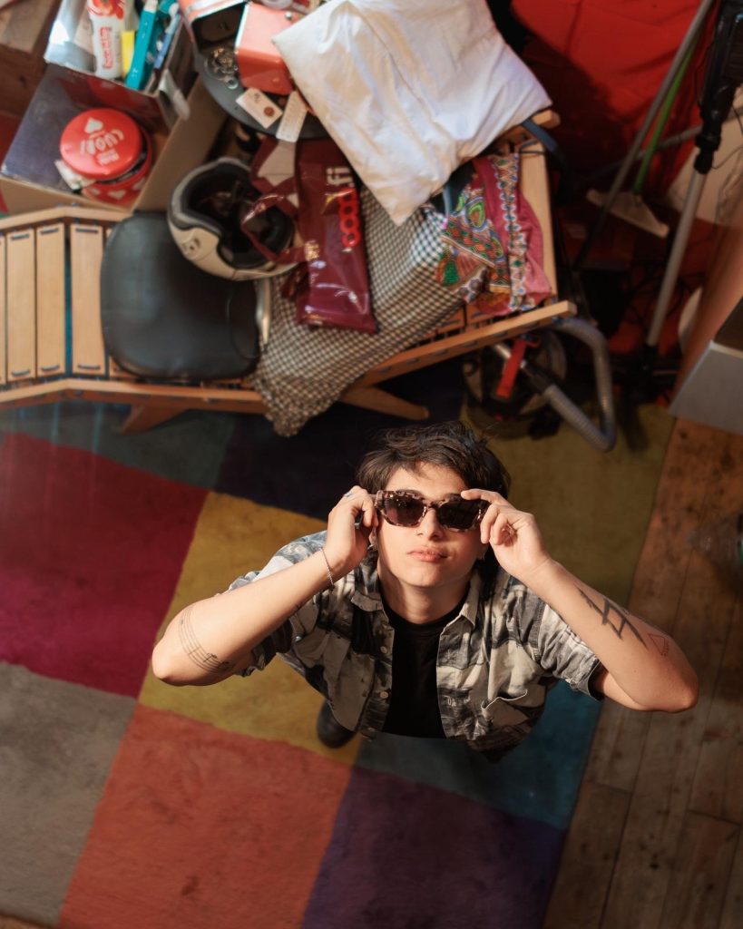 LESS – HELLYA! LESS – HELLYA!