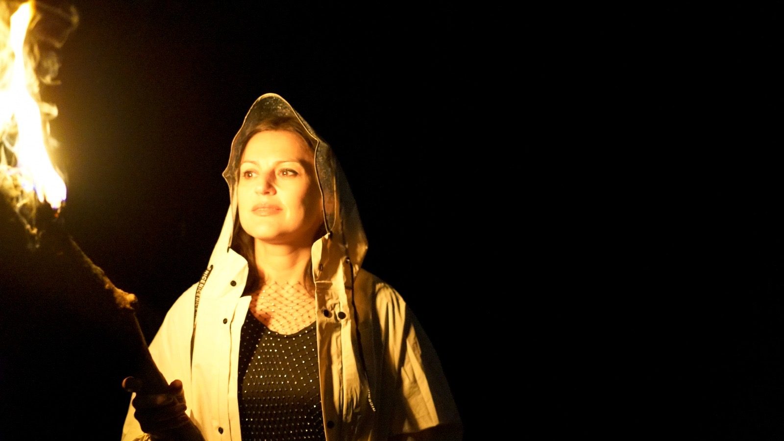 Kat Kikta – Are You Worthy? Review Kat Kikta – Are You Worthy?