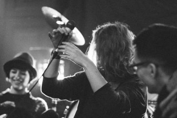 The Iddy Biddies — The World Inside