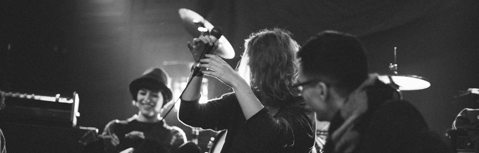 The Iddy Biddies — The World Inside