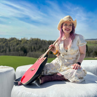 Emmie Lee - Me and Bobby McGee