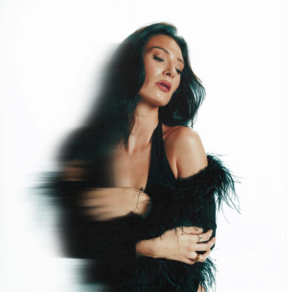 Katie Belle – People Pleaser