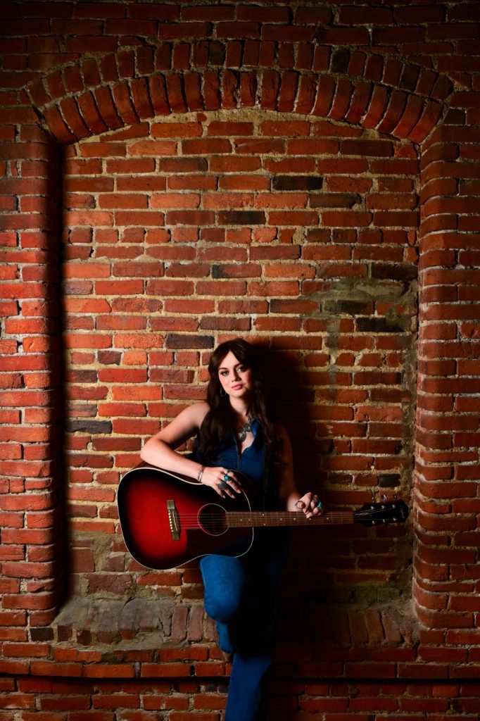 Emma Forgette – Barfly Barbie