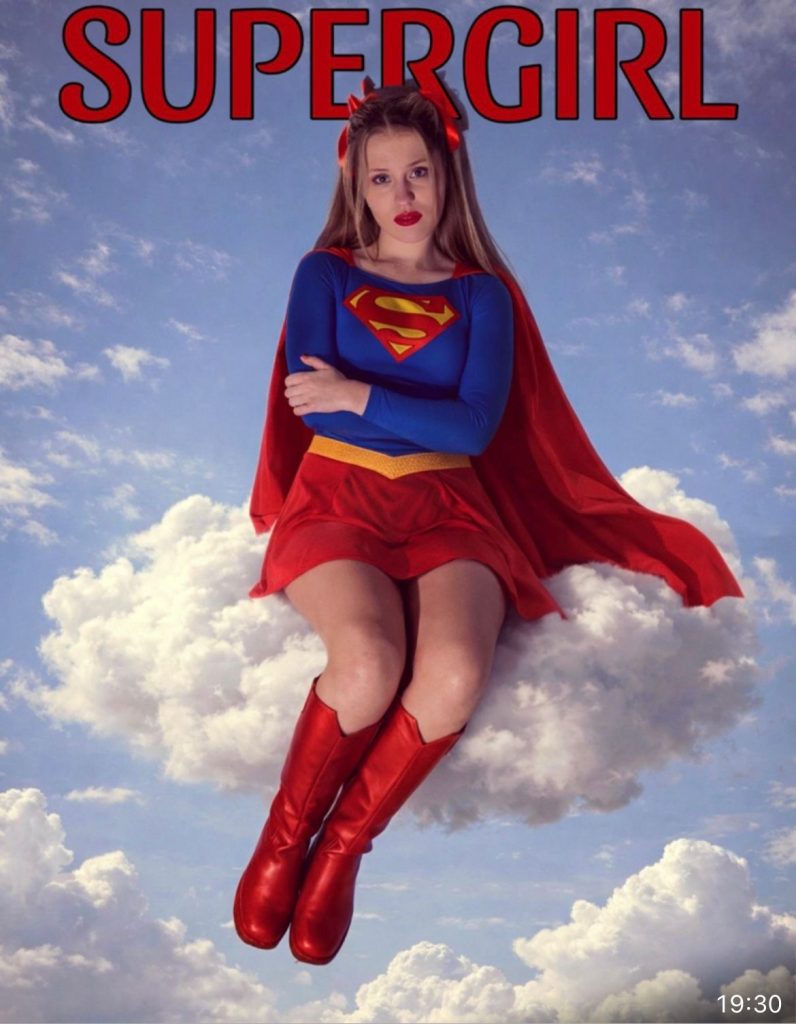 Amelia Louise – Supergirl